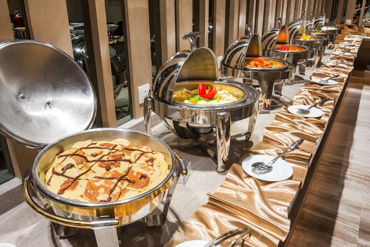 Aber Al Munsiyah Hotel Riaad Buitenkant foto